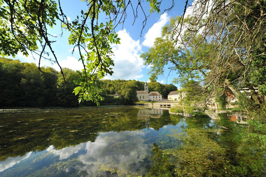 Bed and Breakfast Gentilhommiere Eaux Bleues Ecot-la Combe Exterior foto